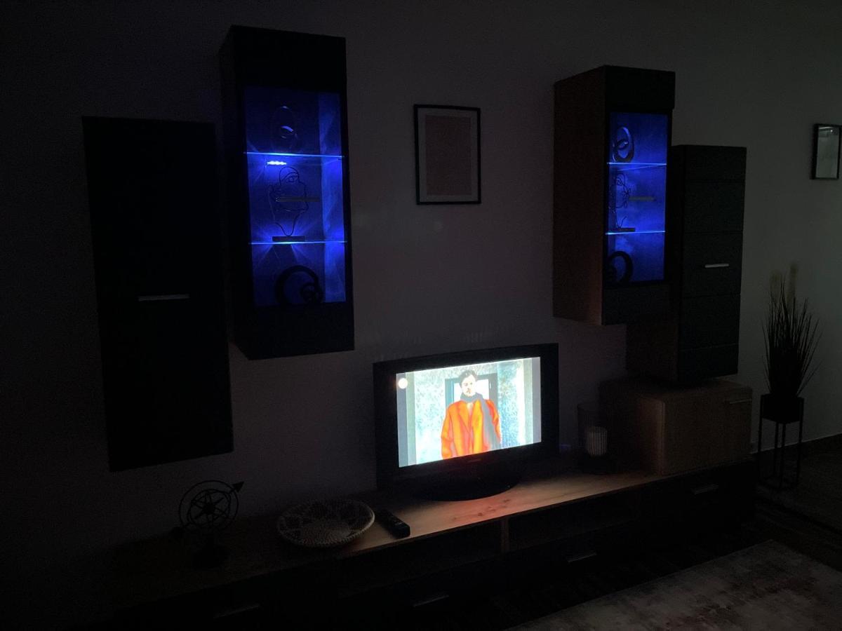 Central Studio Lcs Vajdahunyad Kültér fotó